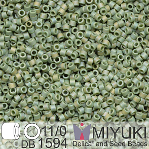 Korálky Miyuki Delica 11/0. Barva Matte Opaque Avocado AB DB1594. Balení 5g