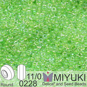 Korálky Miyuki Round 11/0. Barva 0228 Light Green Lined Crystal. Balení 5g.